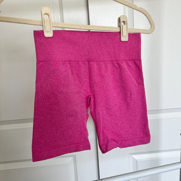 NVGTN Lift Seamless Shorts - Bubblegum Pink - Small - Picture 2 of 5